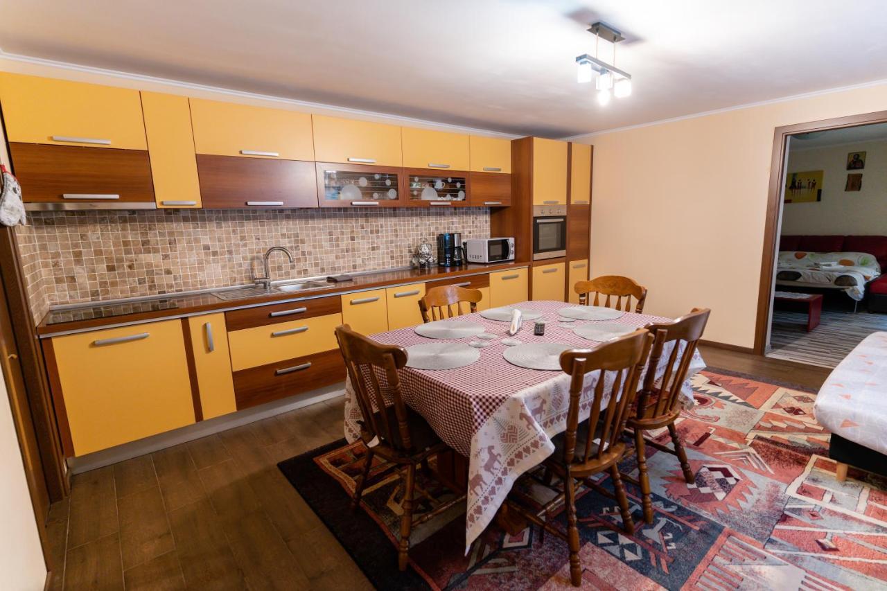 Mario'S Cozy Apartment Rîşnov Ngoại thất bức ảnh